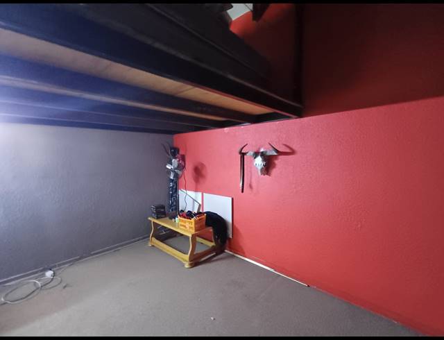 4 BEDROOM HOUSE FOR SALE IN FLORA GARDENS